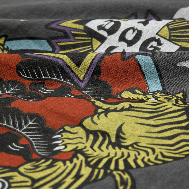 TRADMAN'S TORAICHI × DOGTOWN TEE 詳細画像